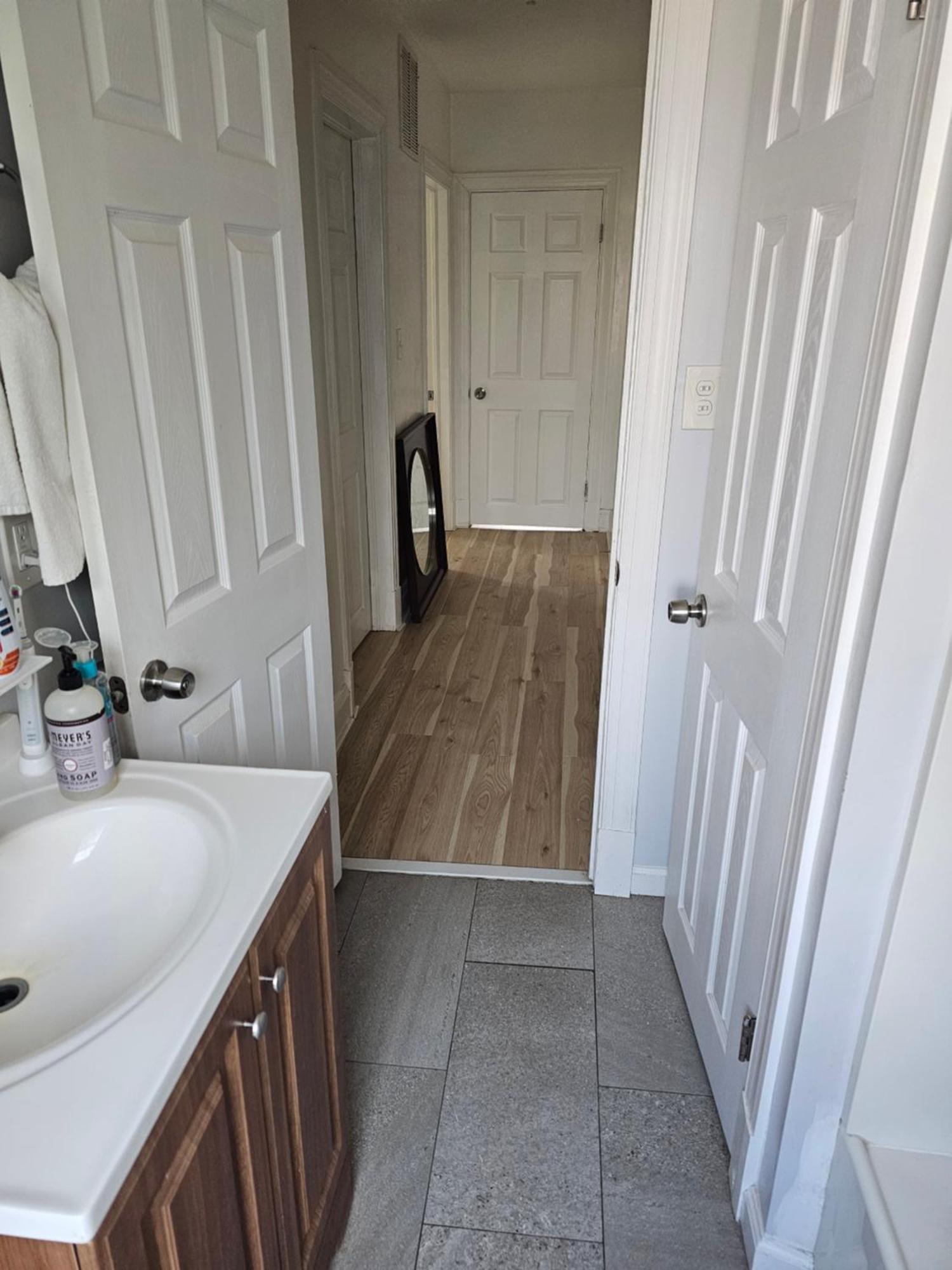 Small Cozy Room, Shared Bathroom 볼티모어 외부 사진